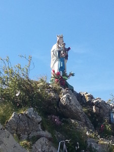 Beeld Maria op weg naar Collado de Bentartea